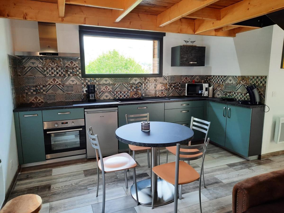 Chalet A L'Oree Du Bois Avec Parking Tournavaux Eksteriør billede