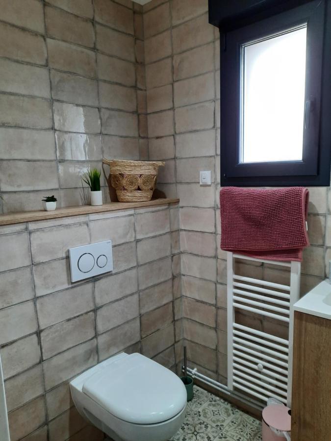 Chalet A L'Oree Du Bois Avec Parking Tournavaux Eksteriør billede
